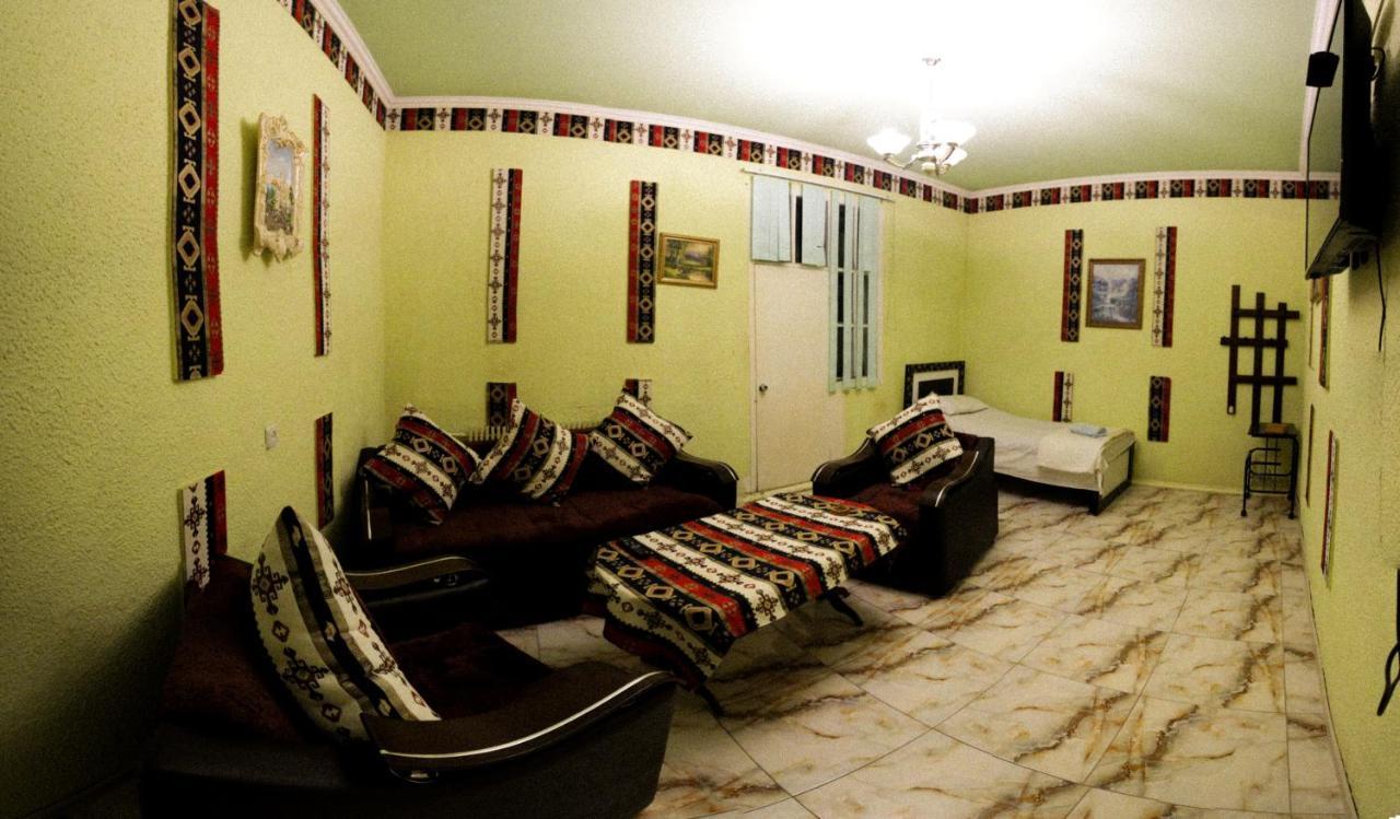 Oazis Hotel Noratus Kültér fotó