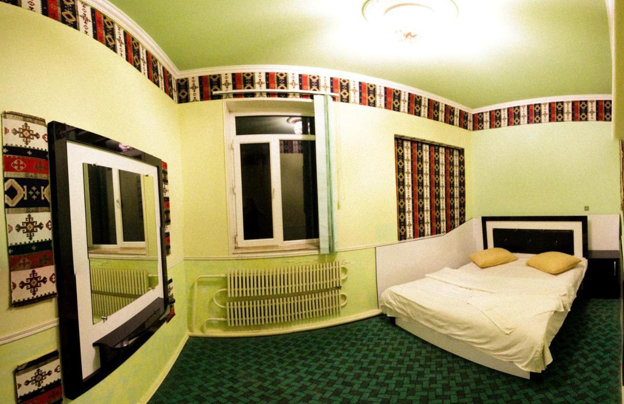 Oazis Hotel Noratus Kültér fotó