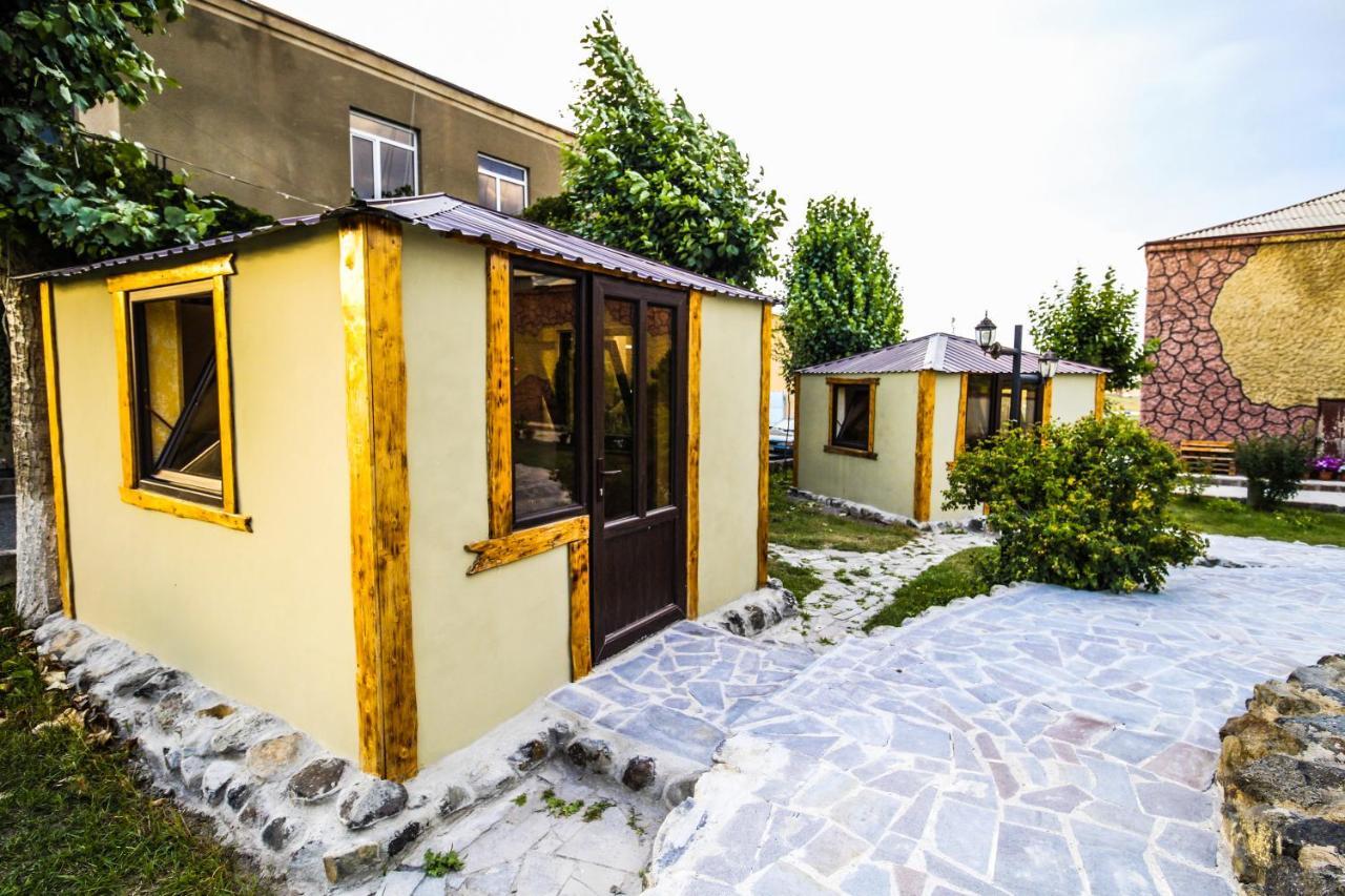 Oazis Hotel Noratus Kültér fotó