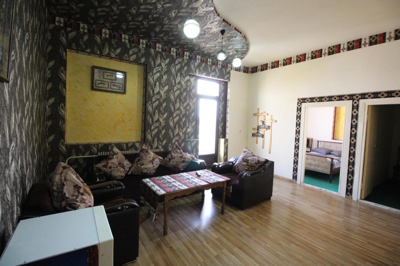Oazis Hotel Noratus Kültér fotó