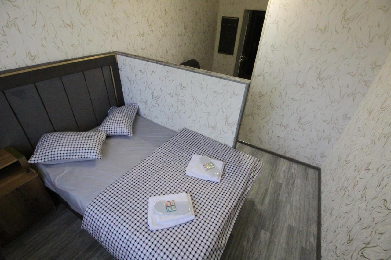 Oazis Hotel Noratus Kültér fotó