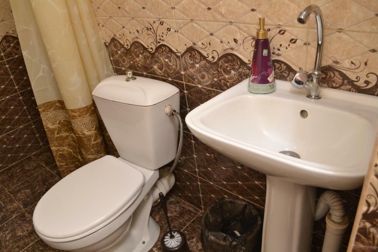 Oazis Hotel Noratus Kültér fotó