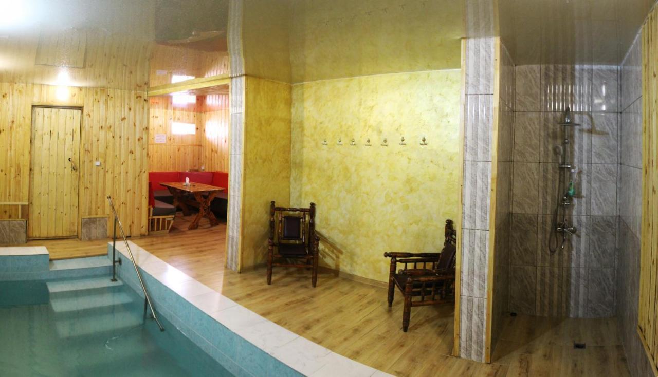 Oazis Hotel Noratus Kültér fotó